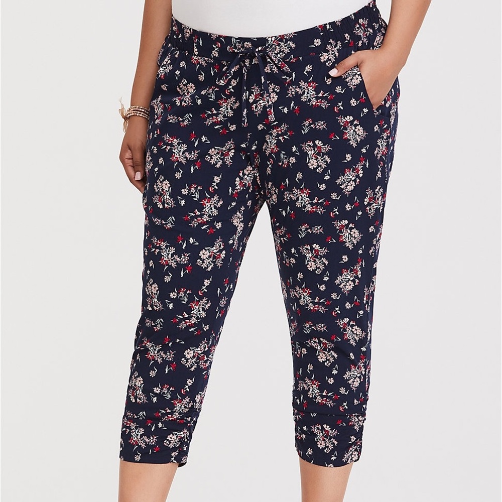 Torrid floral crop challis pants